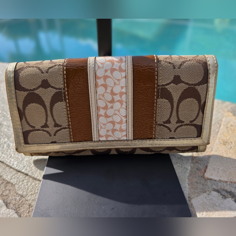 Coach Signature Canvas Wallet With Leather Metallic Stripe - Picture 2 of 10